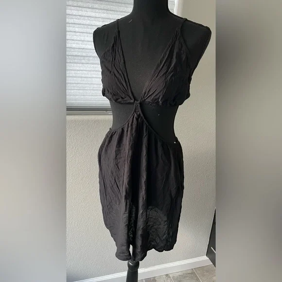 NWT Black Cut Out Dress By Wild Fable in Size M - Picture 1 of 5